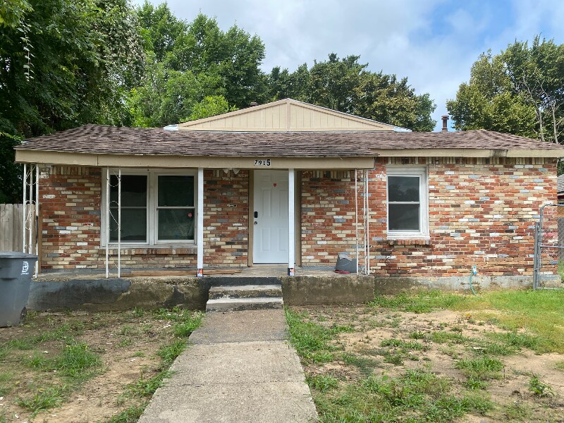 7915 Kiska St in Dallas, TX - Building Photo