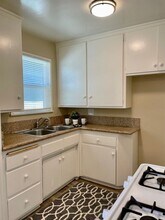 4453 W 159th St in Lawndale, CA - Building Photo - Building Photo