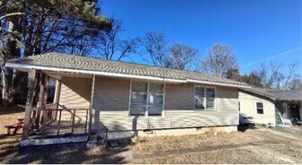 4206 Concord Rd NW in Huntsville, AL - Building Photo