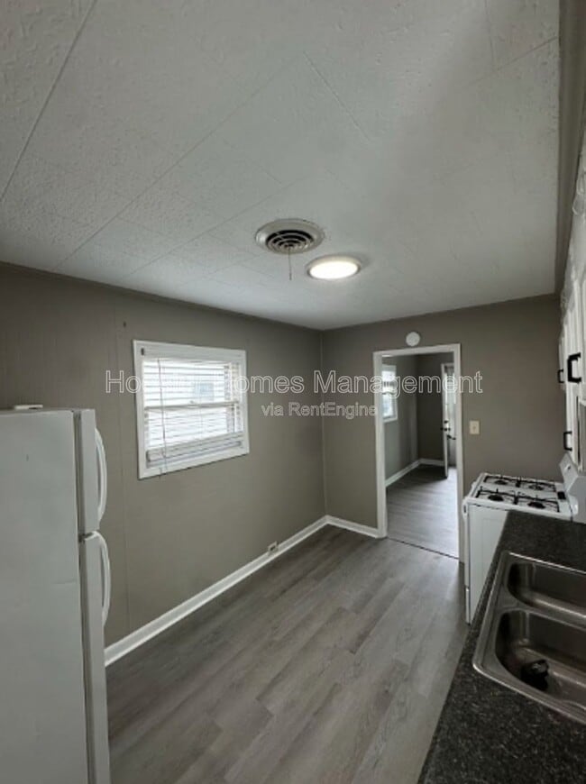 1023 E Dixon St in Kokomo, IN - Building Photo - Building Photo