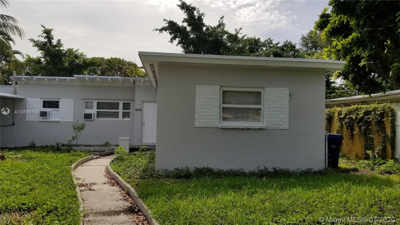 10335 NW 2nd Ct-Unit -2 in Miami, FL - Building Photo
