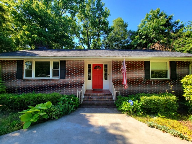 property at 20 N Garden Cir