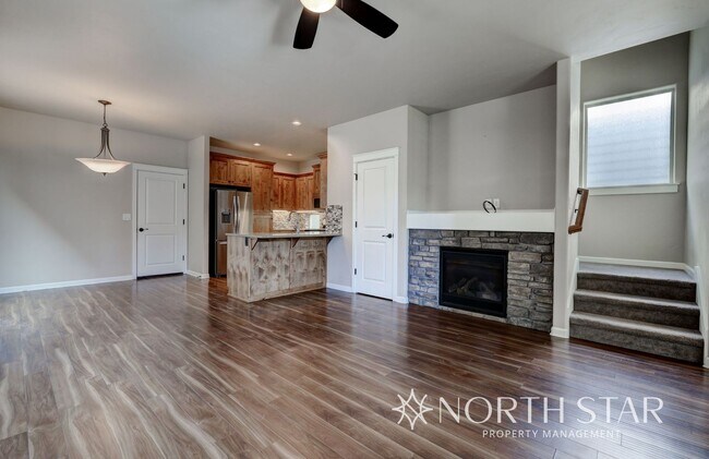 20772 Boulderfield Ave in Bend, OR - Foto de edificio - Building Photo