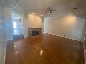 2000 Fairview Ave in Houston, TX - Foto de edificio - Building Photo