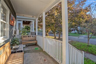 235 W 6th St in Oswego, NY - Building Photo - Building Photo
