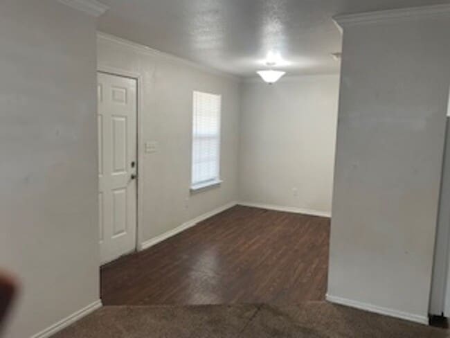 355 W Oak St in Stephenville, TX - Building Photo - Building Photo