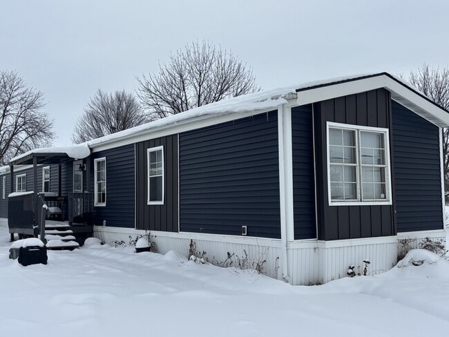 property at 1735 Blackhawk Dr