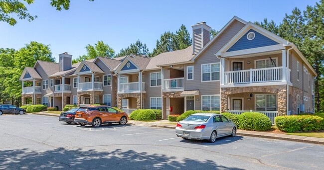 Grand Oasis Apartment Homes in Suwanee, GA - Building Photo - Building Photo