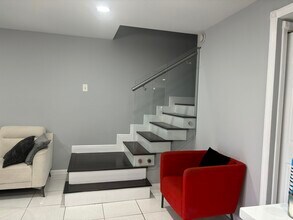 9050 NW 28th St in Coral Springs, FL - Building Photo - Building Photo