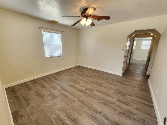 6602 Rose Ellen Ave in Twentynine Palms, CA - Building Photo - Building Photo