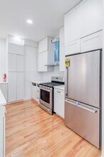 118 Newman Ave in Bayonne, NJ - Building Photo - Building Photo