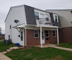 13 Reliance Ct, Unit 2nd floor in Telford, PA - Building Photo