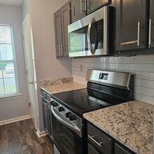 5527 Ginners Dr in Memphis, TN - Building Photo - Building Photo