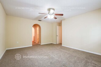 3223 Scenic Woods Dr in Deltona, FL - Building Photo - Building Photo