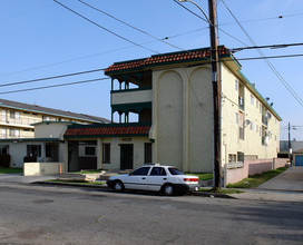 4031 W 129th St in Hawthorne, CA - Building Photo - Building Photo