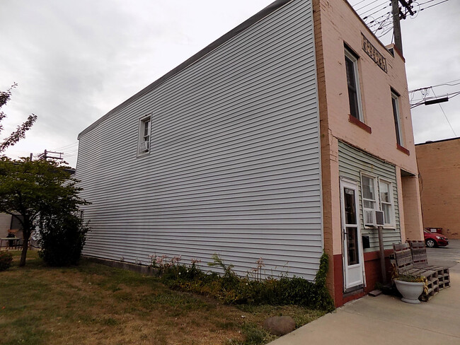 112 S Vermillion St in Streator, IL - Building Photo - Building Photo