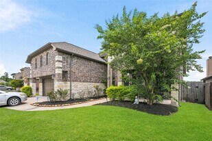 10311 Silver Shield Way in Tomball, TX - Building Photo