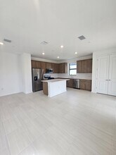 24923 Surf Hvn Ln in Bonita Springs, FL - Building Photo - Building Photo