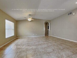 7042 Moss Ledge Run in Land O Lakes, FL - Building Photo - Building Photo