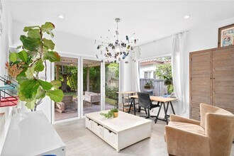 5120 Cherokee Ave in Miami Beach, FL - Building Photo - Building Photo