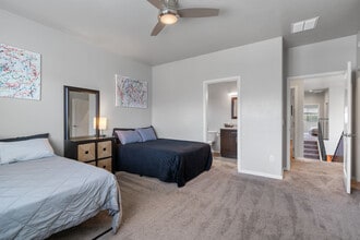 156 E Stone Ct in Tucson, AZ - Building Photo - Building Photo