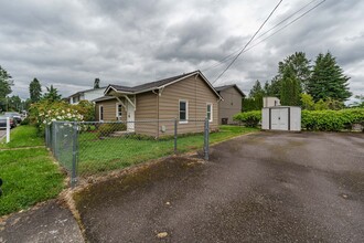 820 SE Polk St in Camas, WA - Building Photo - Building Photo