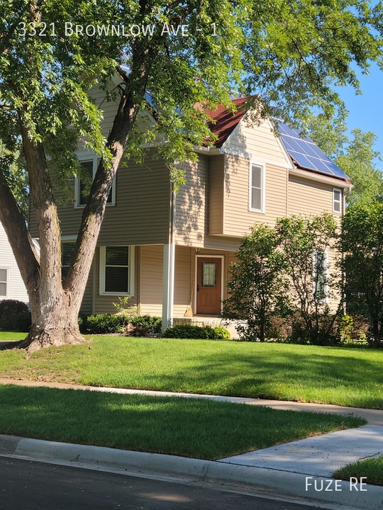 3321 Brownlow Ave in Minneapolis, MN - Foto de edificio