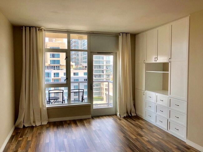 427 9th Ave, Unit 907 in San Diego, CA - Foto de edificio - Building Photo