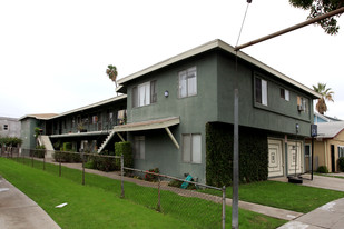 445 Bonito Ave Apartments