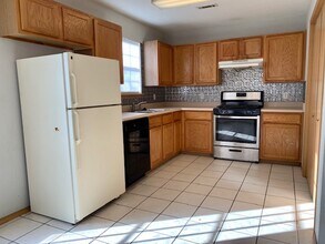 2324 Harry St in Springdale, AR - Building Photo - Building Photo