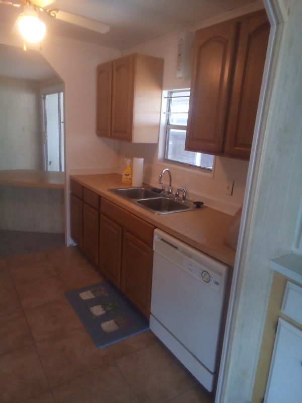 8124 Eagle Dr in Brooksville, FL - Foto de edificio - Building Photo