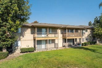 Dakota Creek Apartment Homes in Upland, CA - Building Photo - Building Photo