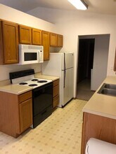 4809-4811-4811 Geyser Blvd in Columbia, MO - Building Photo - Building Photo