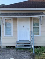 6101 Sidney St in Houston, TX - Building Photo