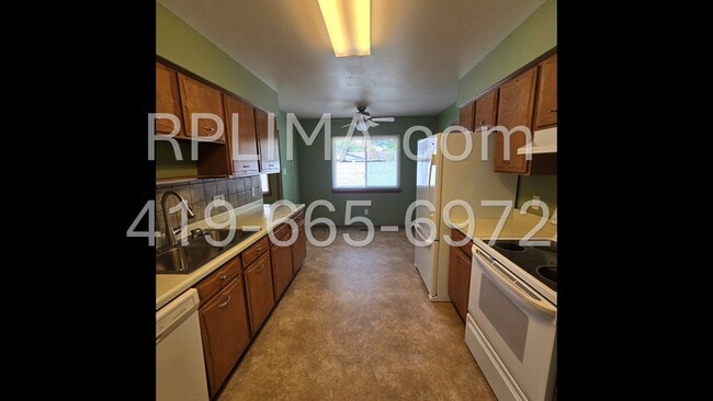 143 Burlington Pl in Lima, OH - Building Photo - Building Photo