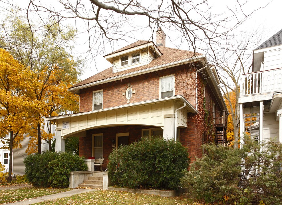 915 E Ann St in Ann Arbor, MI - Foto de edificio