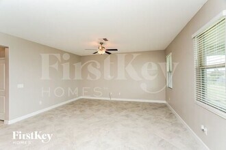 9660 Ivory Dr in Sun City Center, FL - Building Photo - Building Photo