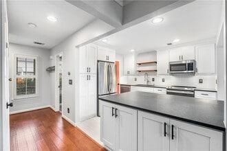 2751 Farmstead Rd in Smyrna, GA - Building Photo - Building Photo