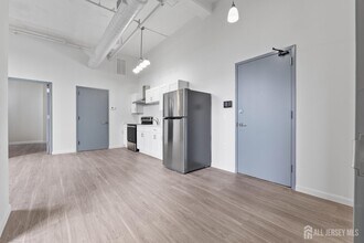 226 New Brunswick Ave in Perth Amboy, NJ - Building Photo - Building Photo