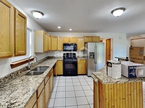 522 N 8th Ct in Brighton, CO - Foto de edificio - Building Photo