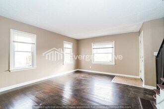 2358 Meredith Dr in Columbus, OH - Building Photo - Building Photo