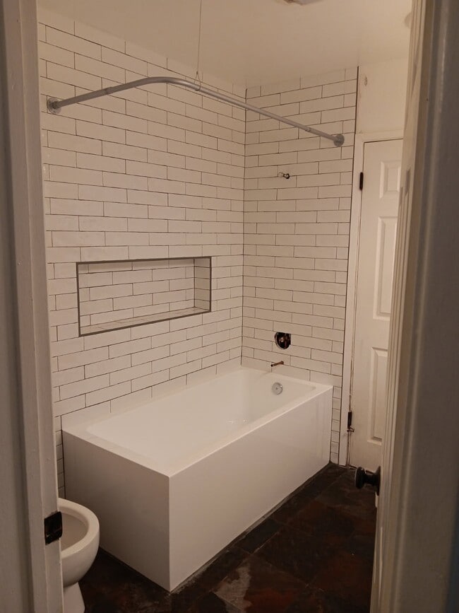 property at 4171 Mt Vernon Ave