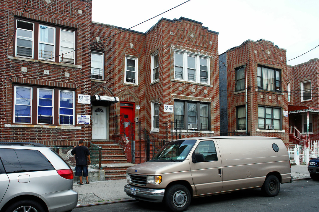 1113 Boynton Ave in Bronx, NY - Foto de edificio