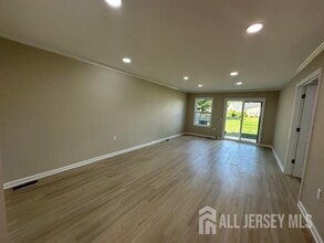 1C John Adams Ct in Monroe Township, NJ - Building Photo - Building Photo