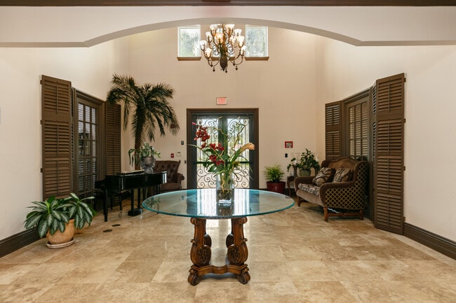 property at 619 Villa Cir