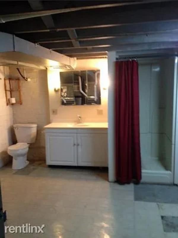 225 Johnson St in East Peoria, IL - Foto de edificio - Building Photo