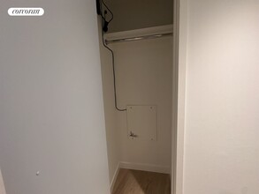 84 William St in New York, NY - Building Photo - Building Photo