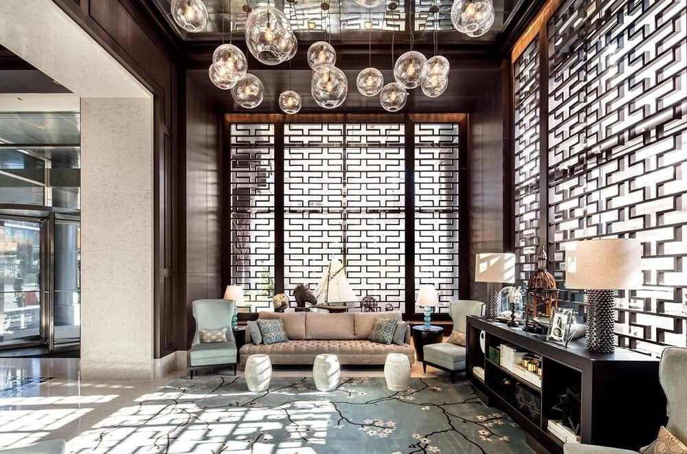 555 10th Ave in New York, NY - Building Photo