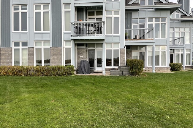 871 Suncrest Cir in Collingwood, ON - Building Photo - Building Photo