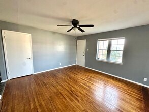 212 S Fillmore St in San Angelo, TX - Foto de edificio - Building Photo